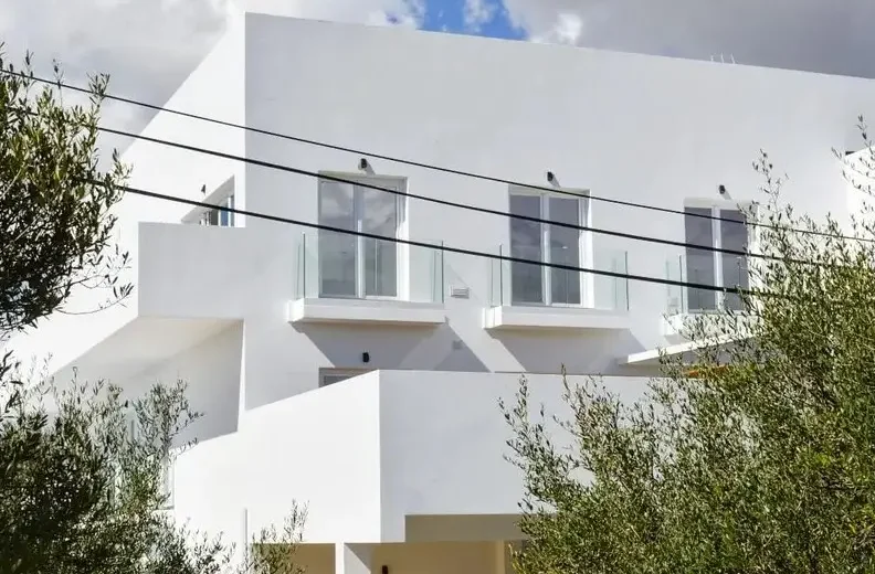 Janela PVC Oscilo Batente